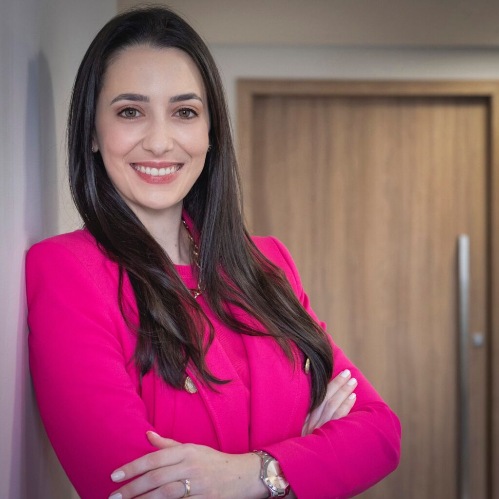 Dra Caroline Germano Morrell - Oftalmologia e Plástica Ocular