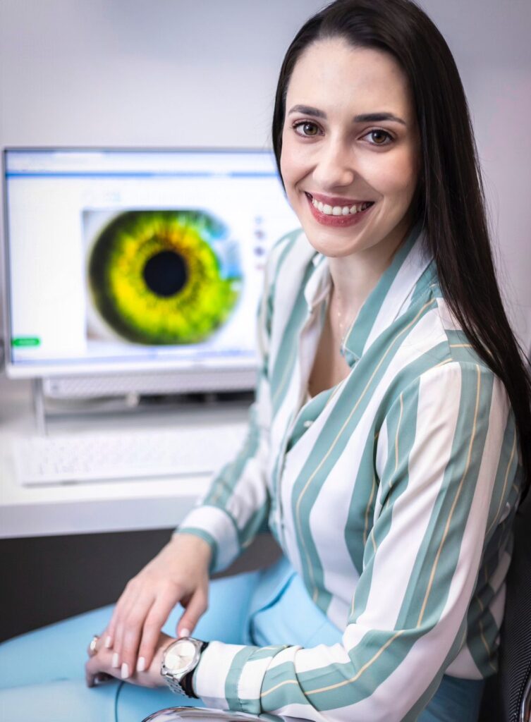 Dra Caroline Germano Morrell - Oftalmologia e Plástica Ocular